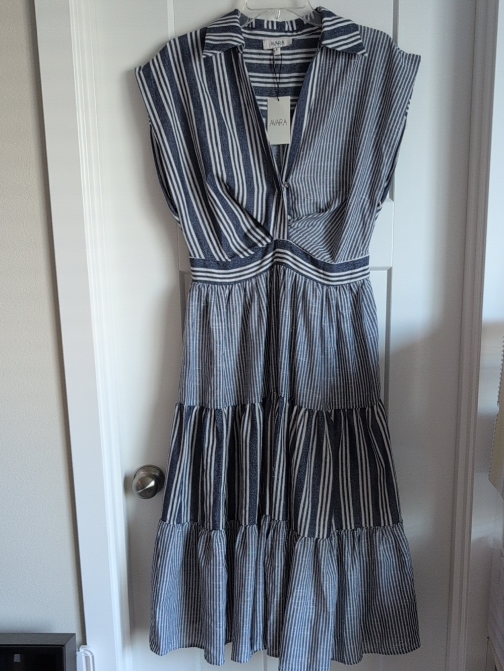 Avara Anniston blue multi Striped Midi Dress Size L